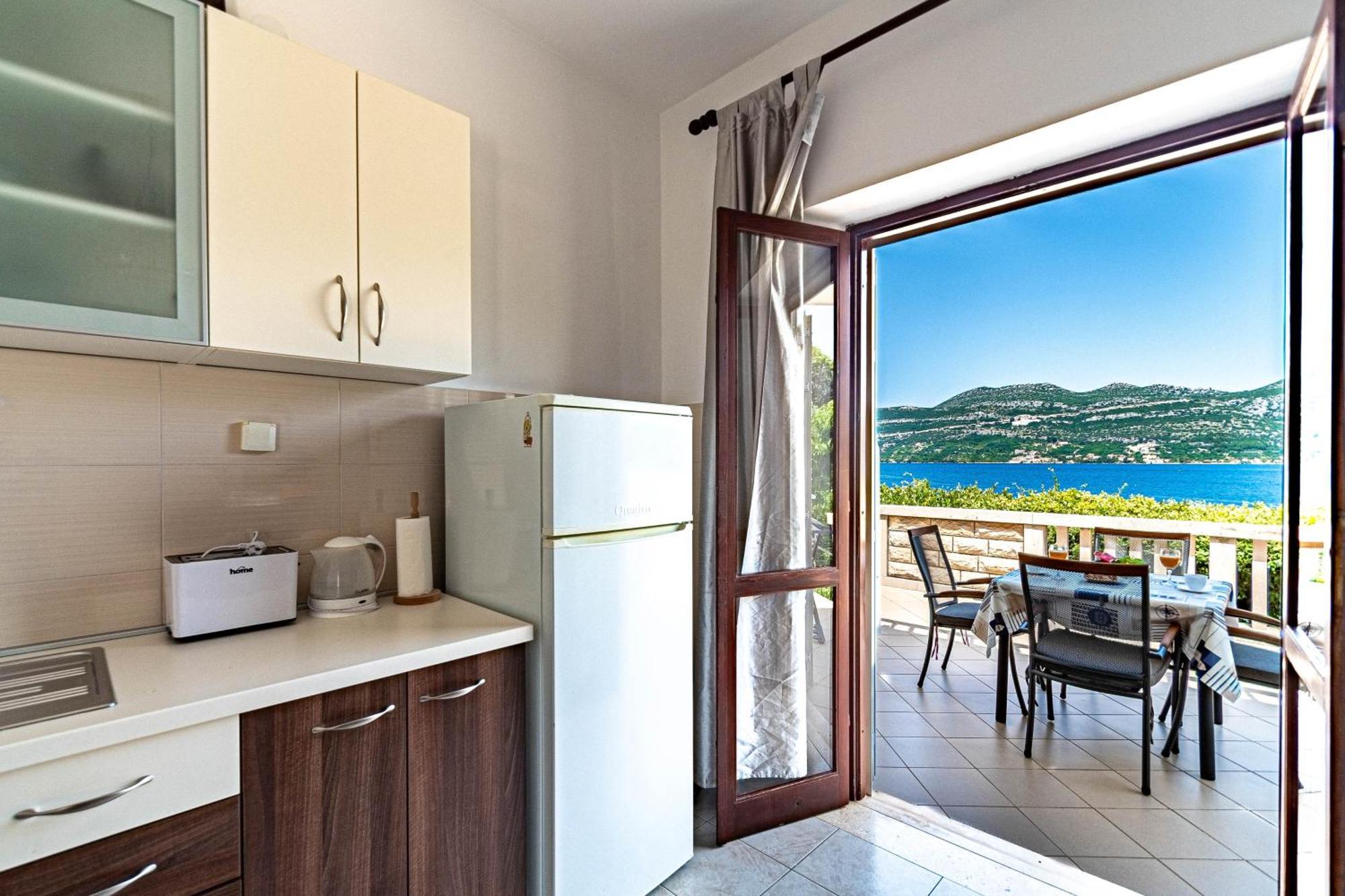 Apartments By The Sea Tri Zala, Korcula - 9237 Zrnovo 객실 사진